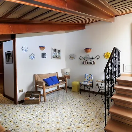 Villa Angelo 1 *